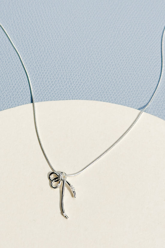 Ballerina Ribbon Necklace (925 Silver)