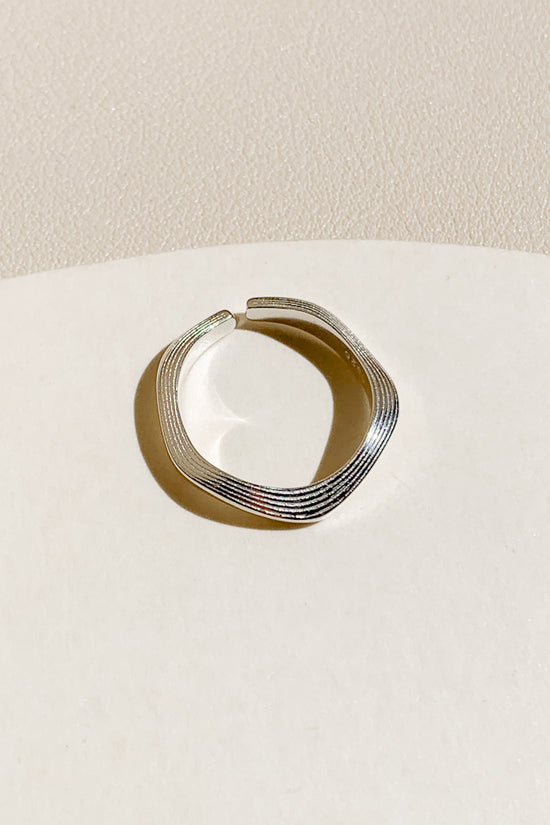 Bowen Ring (925 Silver)