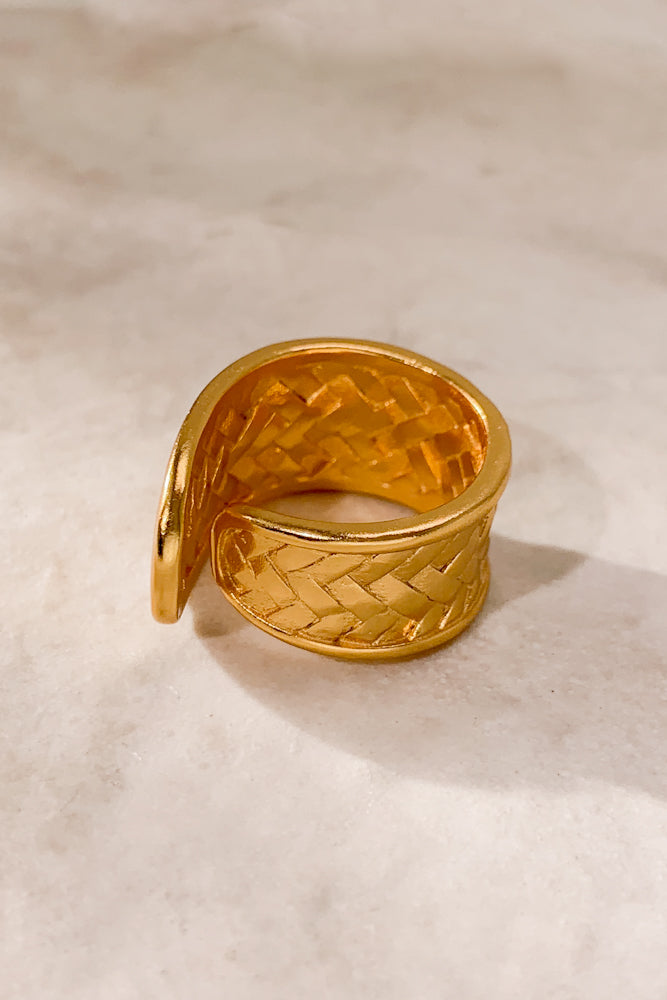 Elle Woven Ring