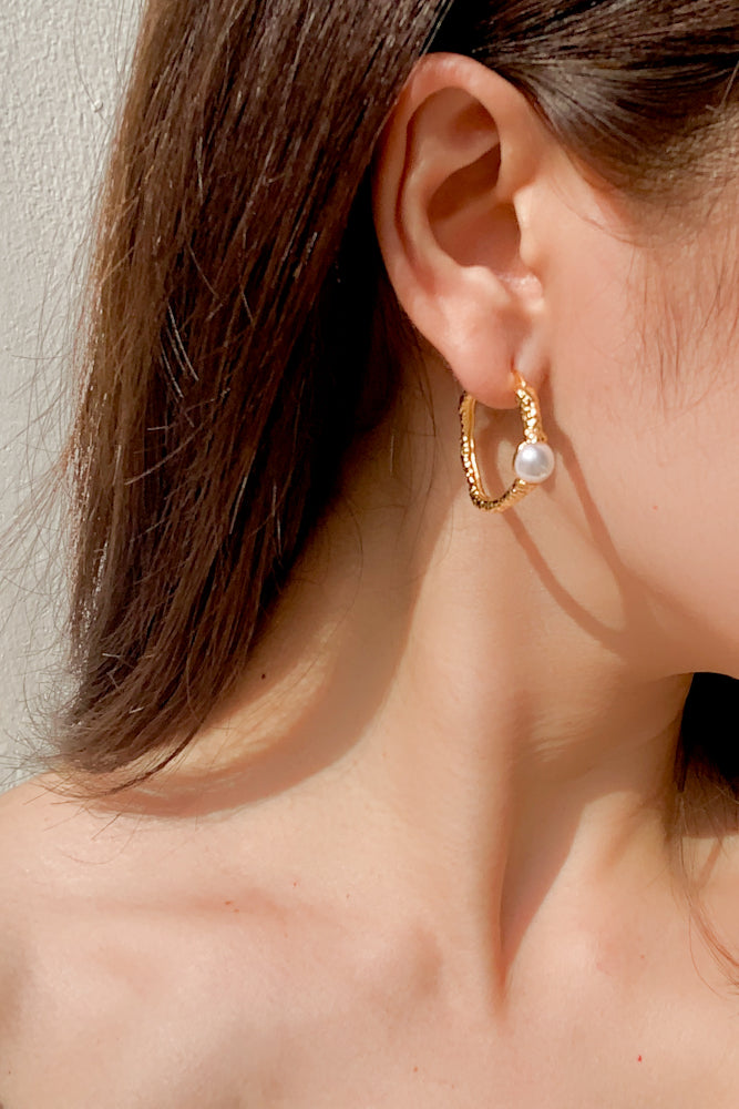Melina Hoops