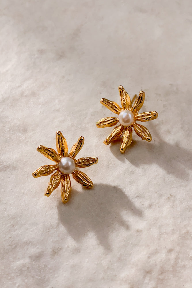 Sora Ear Studs