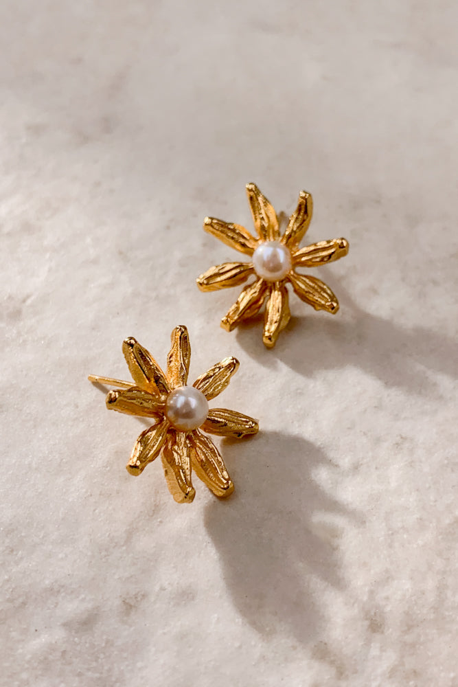 Sora Ear Studs