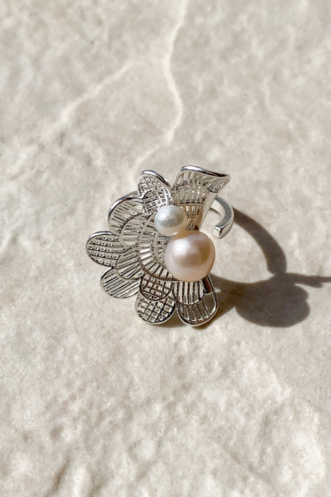Velune Ring