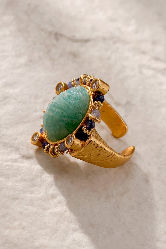 Neera Ring