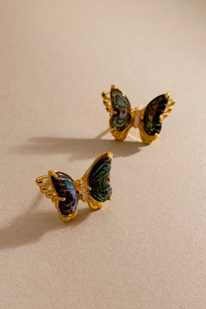 Myza Shell Ear Studs (925 Silver)