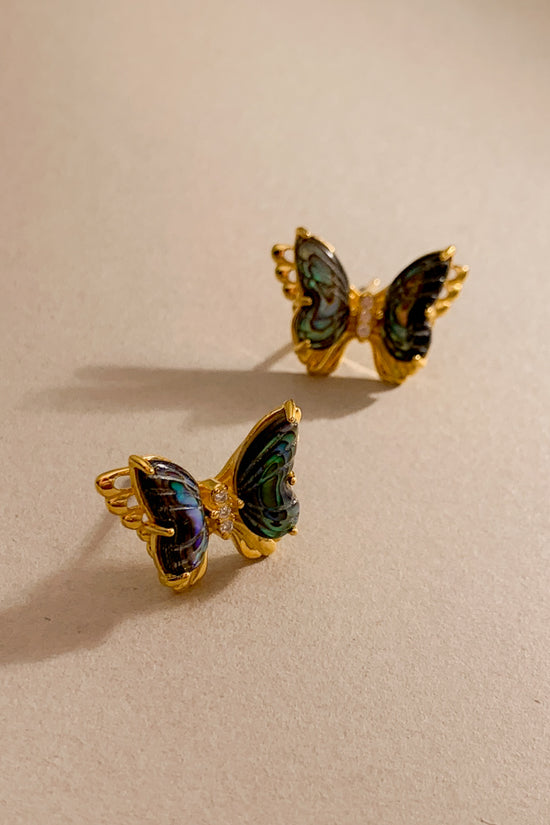 Myza Shell Ear Studs (925 Silver)