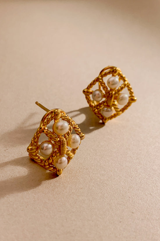 Covea Ear Studs (925 Silver)