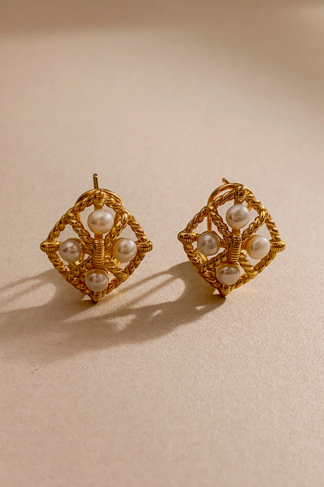 Covea Ear Studs (925 Silver)