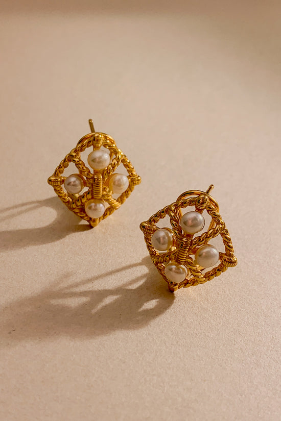 Covea Ear Studs (925 Silver)