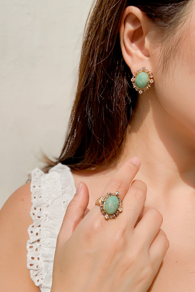 Neera Ring