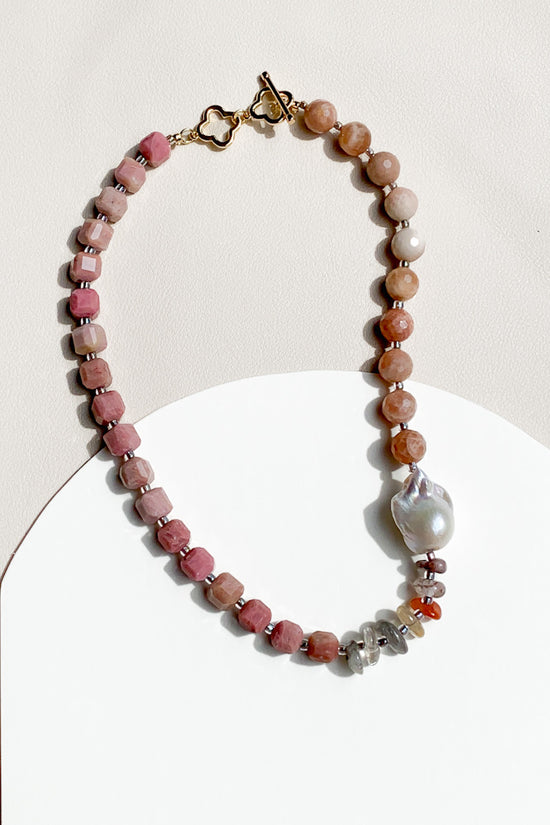 Load image into Gallery viewer, Tenya Necklace
