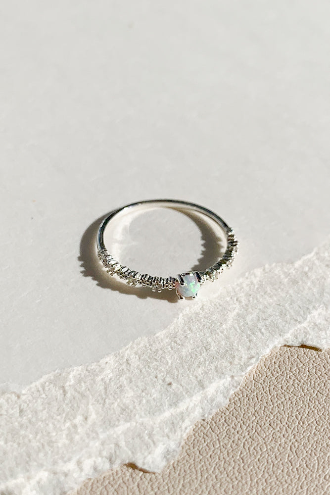 Kaia Opal Ring (925 Silver)
