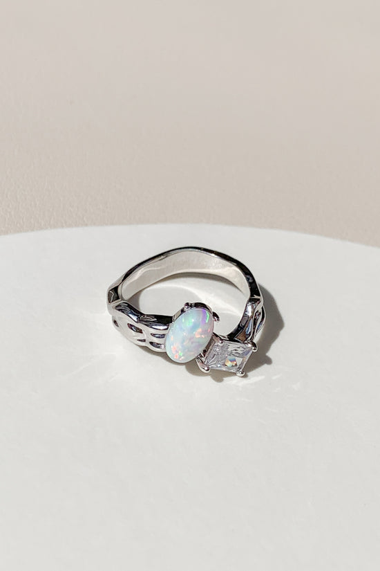 Load image into Gallery viewer, Femi Opal Ring

