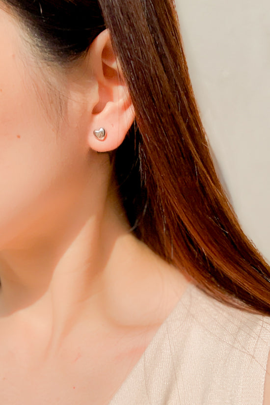 Tiny Heart Ear Studs (Stainless Steel)