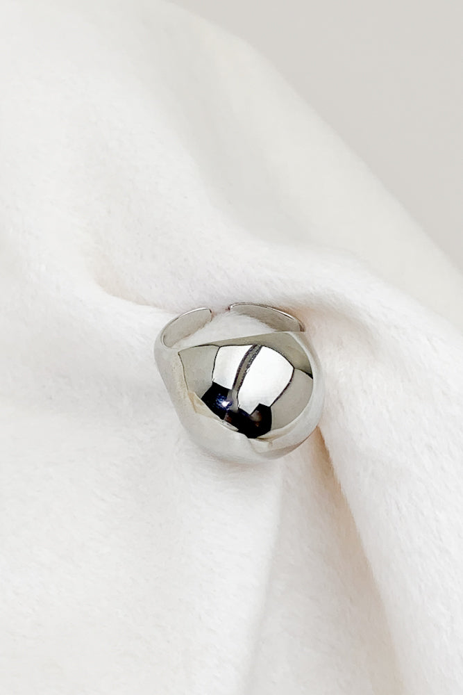Tavi Ring