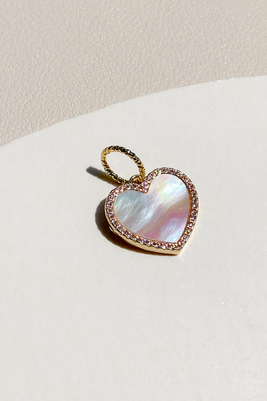 Load image into Gallery viewer, Cubic Shell Heart Charm
