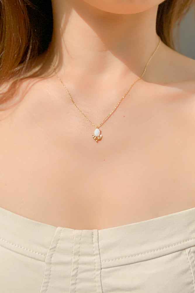 Load image into Gallery viewer, Tulip Opal Fine Necklace
