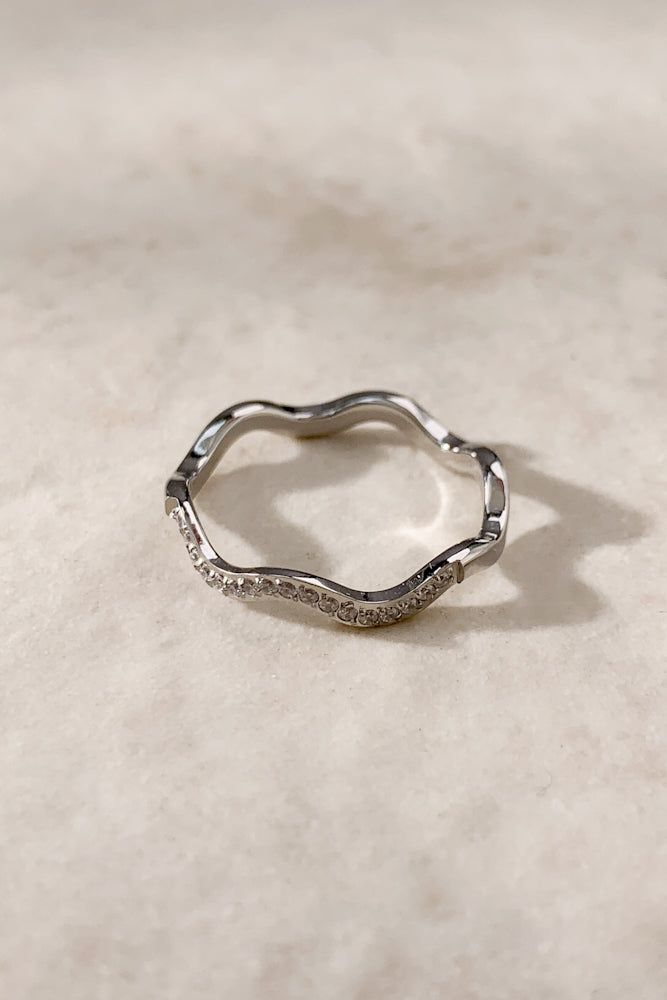 Elia Ring