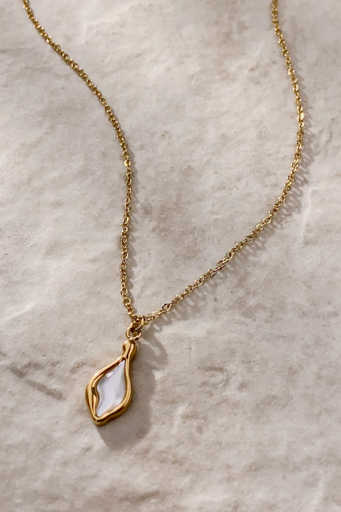 Ruri Necklace