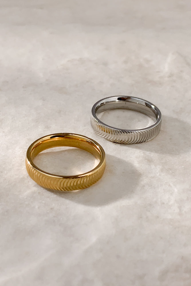 Ferro Ring