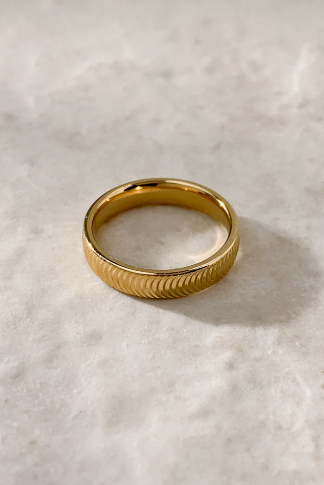 Ferro Ring