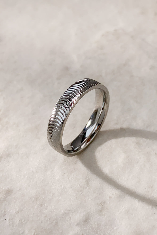 Ferro Ring