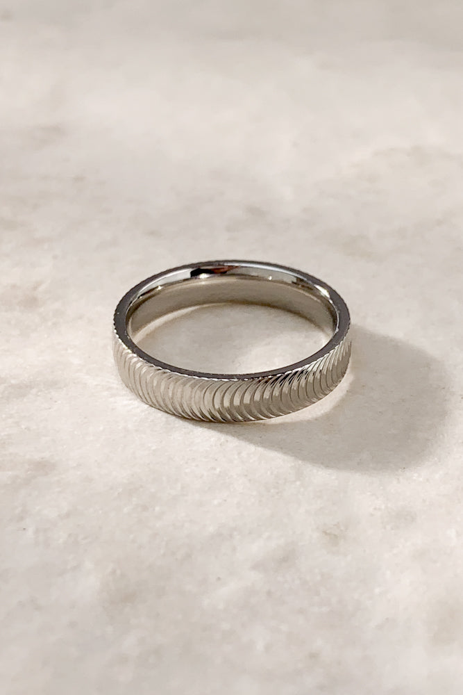Ferro Ring