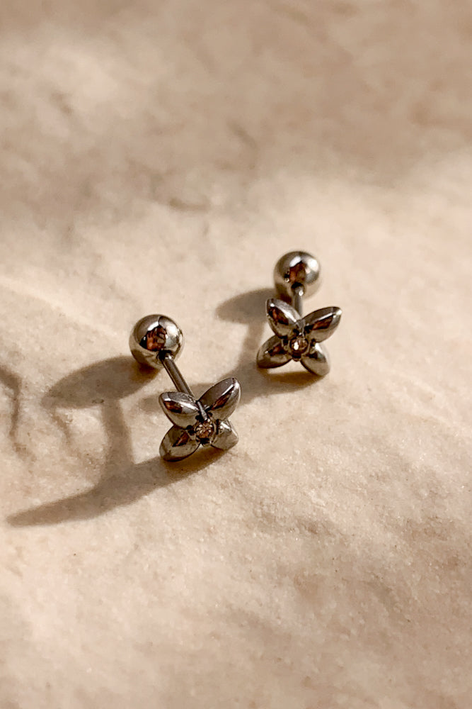 Voya Ear Studs
