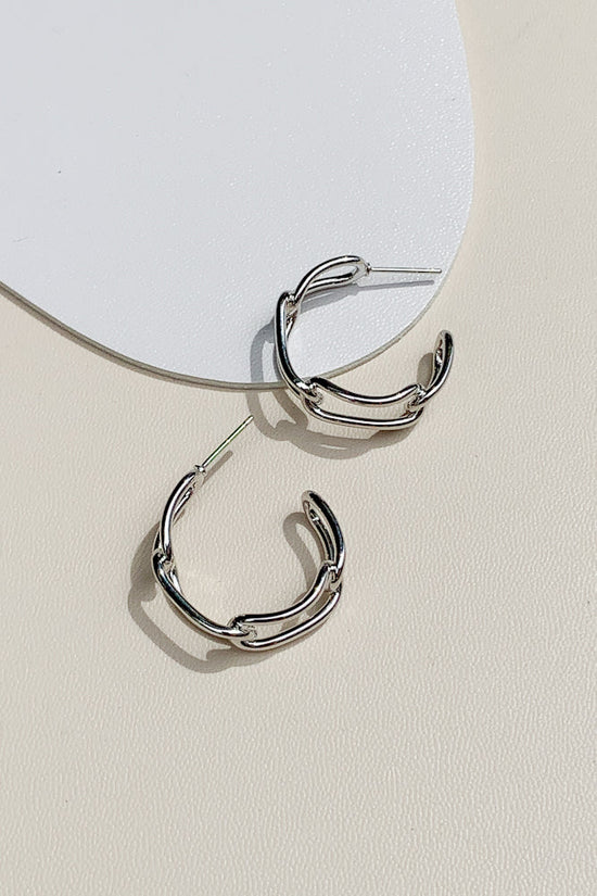 Gizelle Hoops