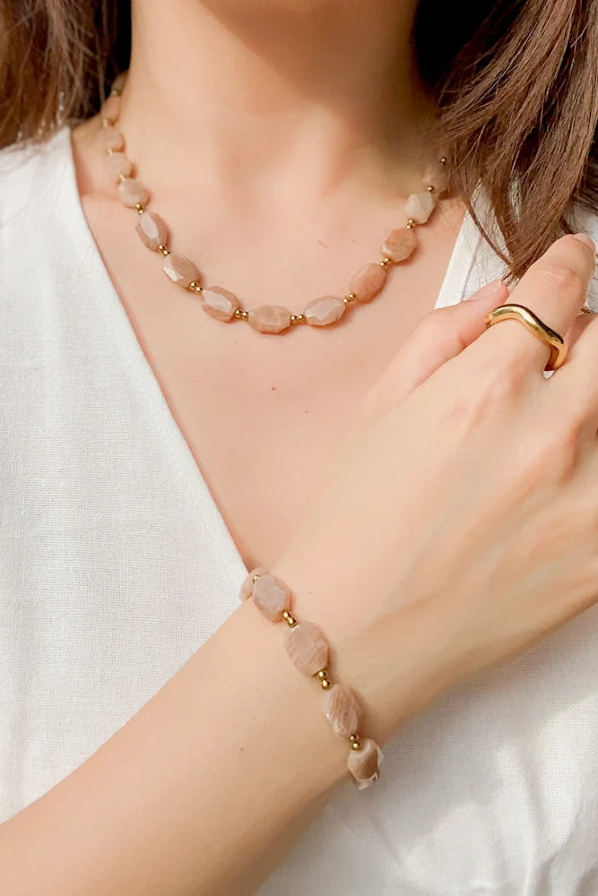 Darya Necklace