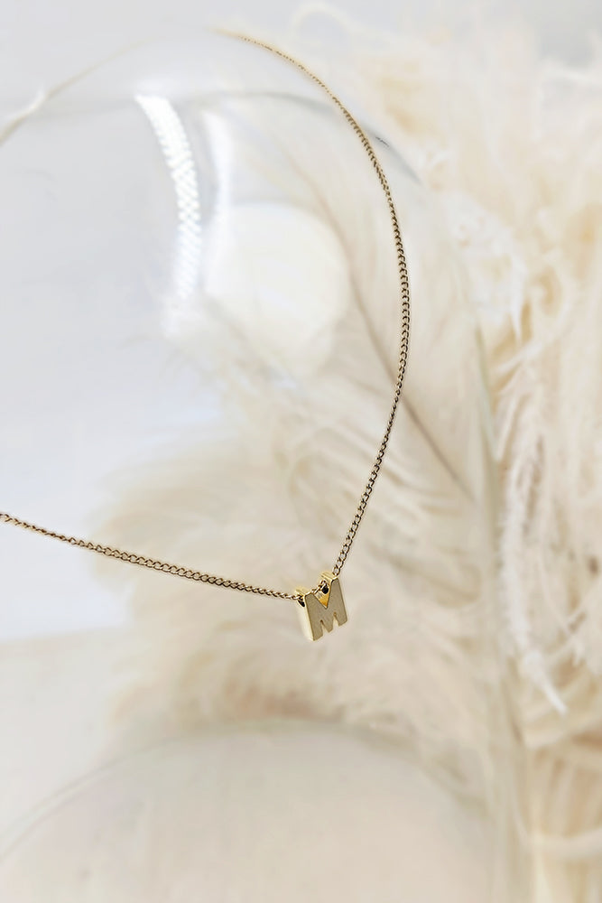 Load image into Gallery viewer, Initial Necklace in Gold
