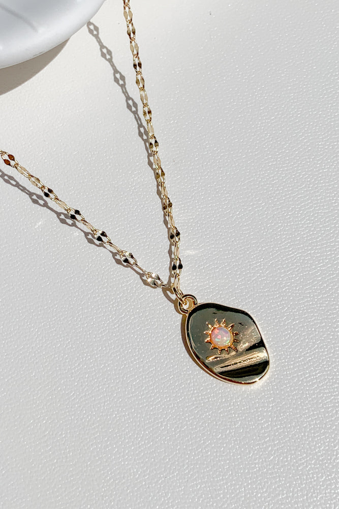 Load image into Gallery viewer, Aelia Opal Fine Necklace
