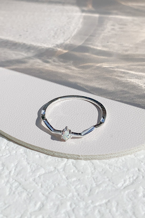 Lais Opal Ring (925 Silver)
